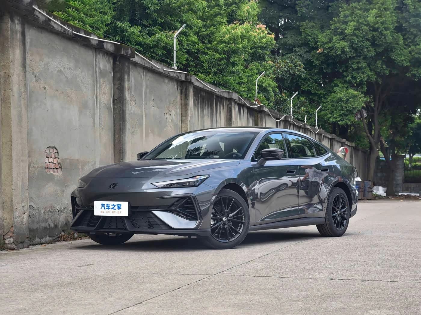 Changan UNI-V