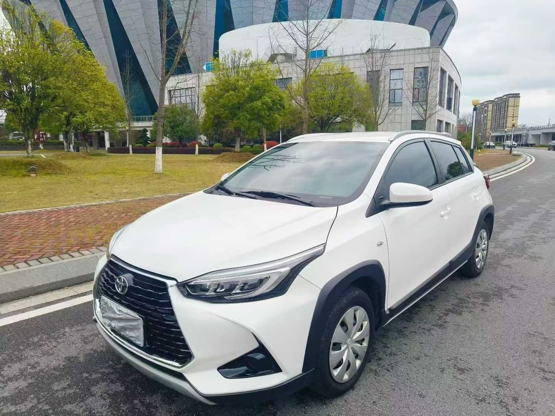 Toyota Yaris L Hatchback